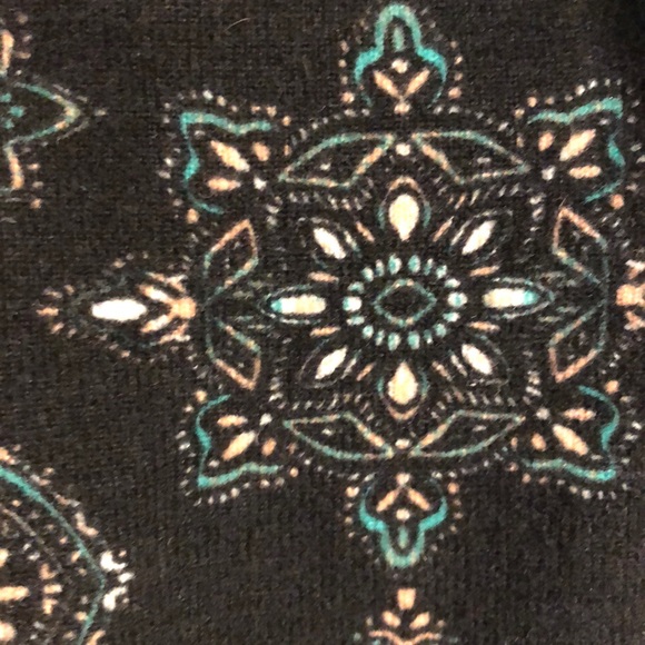 Patterned Body-con Dress - Picture 3 of 4